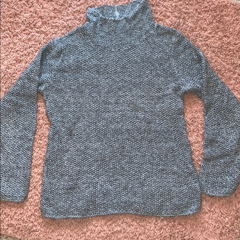 Knit sweater